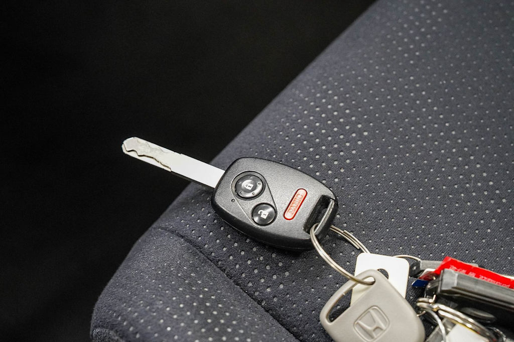 Thumbnail: 2011 Honda CR-V - 17