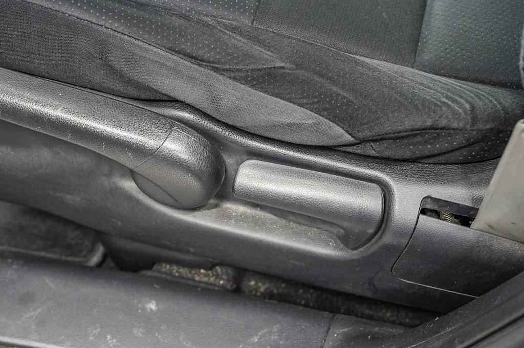 Thumbnail: 2011 Honda CR-V - 26