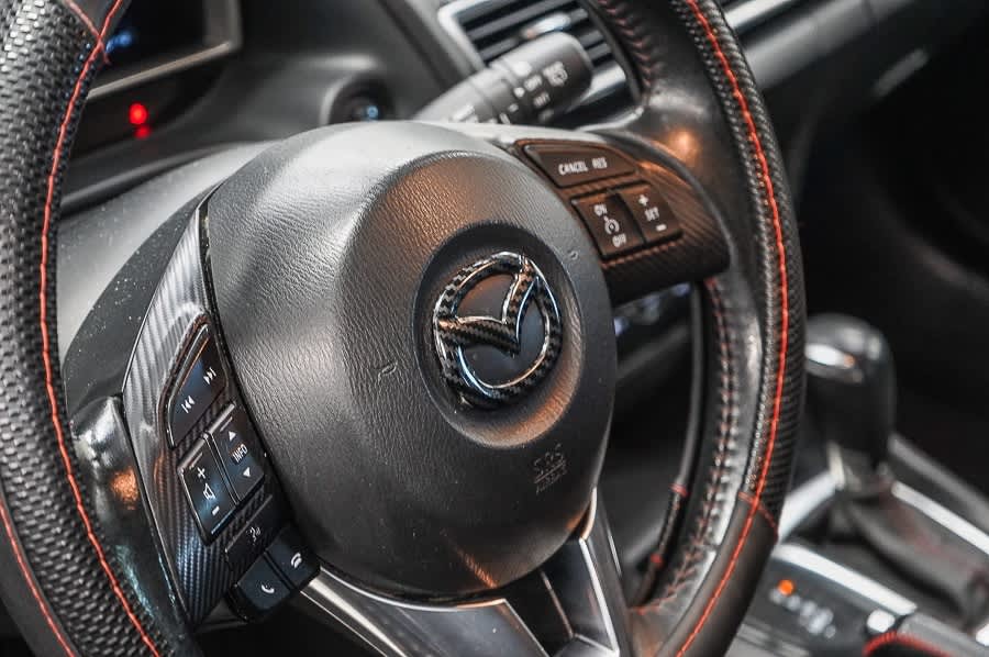 Thumbnail: 2016 Mazda Mazda3 - 25