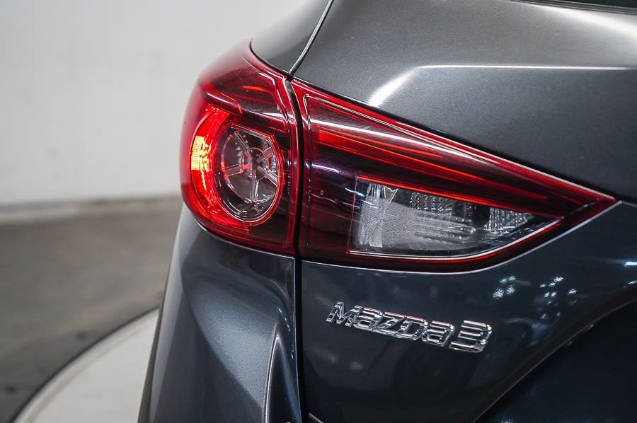 Thumbnail: 2016 Mazda Mazda3 - 23