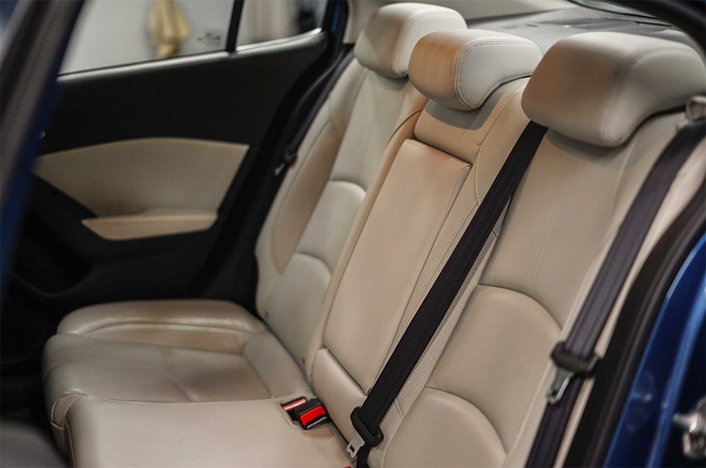 Thumbnail: 2017 Mazda Mazda3 - 11