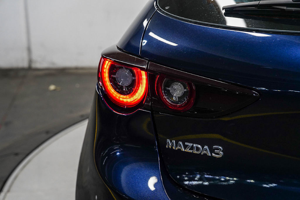 Thumbnail: 2022 Mazda Mazda3 - 23