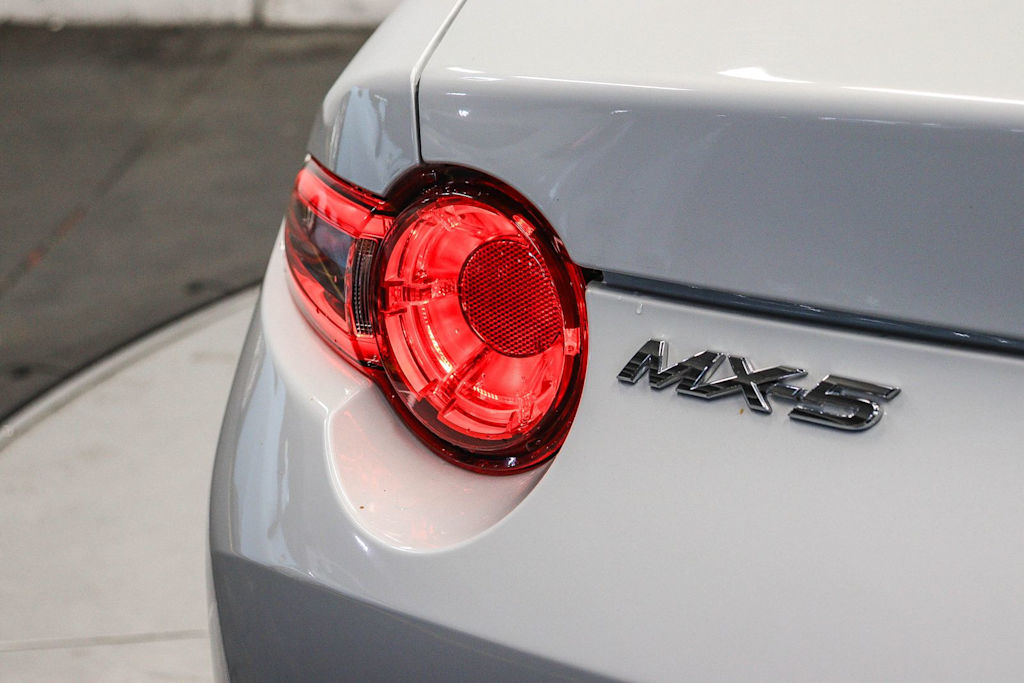 Thumbnail: 2016 Mazda MX-5 Miata - 23