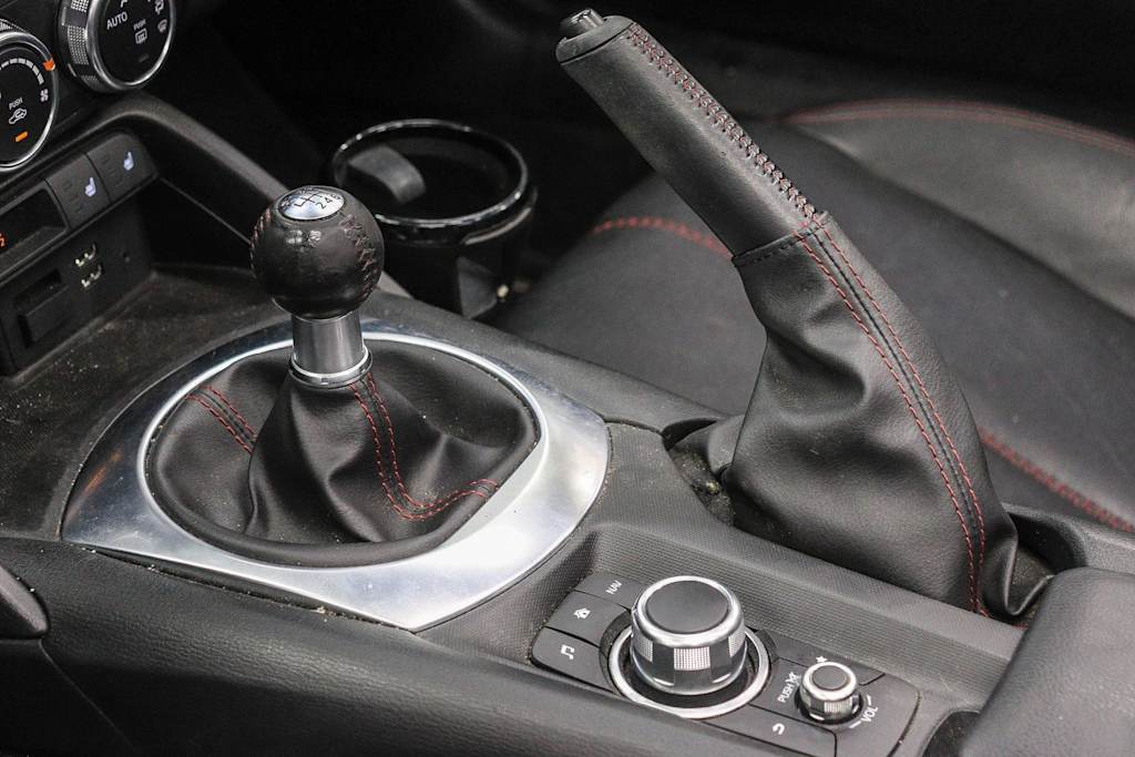Thumbnail: 2016 Mazda MX-5 Miata - 25