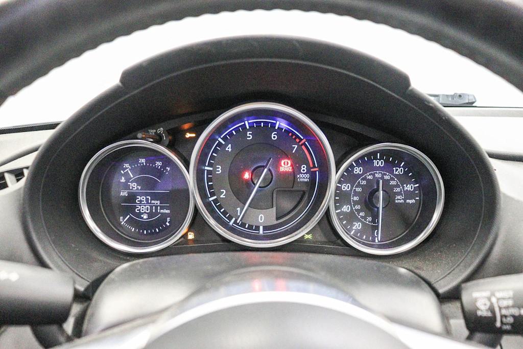 Thumbnail: 2016 Mazda MX-5 Miata - 12