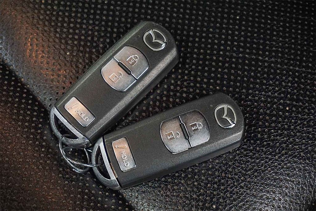 Thumbnail: 2016 Mazda CX-5 - 16