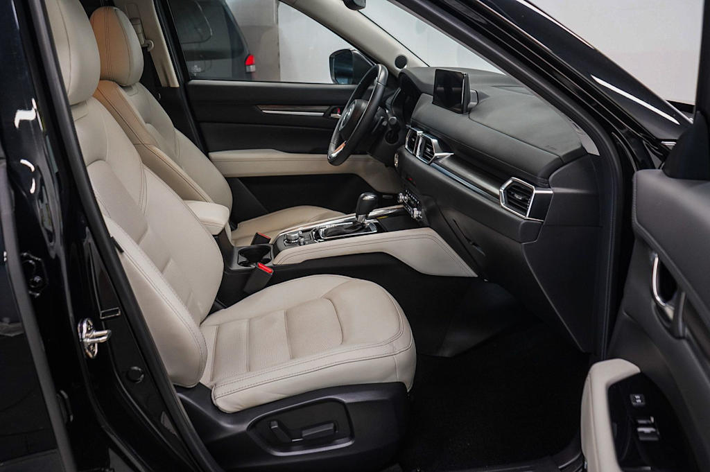 Thumbnail: 2023 Mazda CX-5 - 10