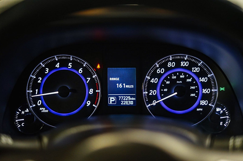 Thumbnail: 2015 INFINITI QX70 - 16