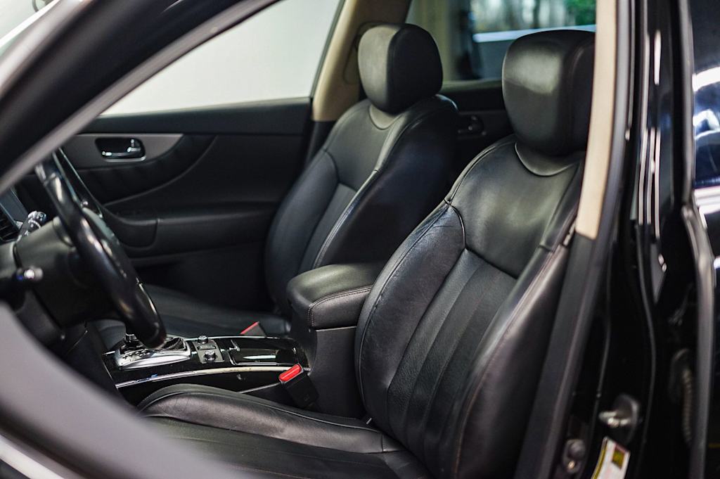 Thumbnail: 2015 INFINITI QX70 - 11