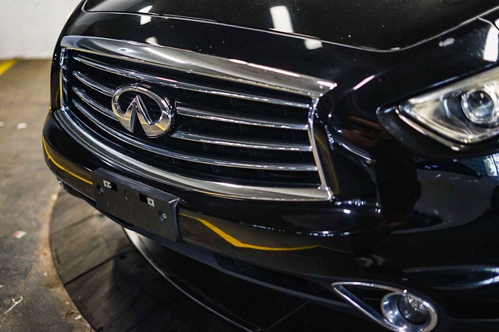 Thumbnail: 2015 INFINITI QX70 - 6