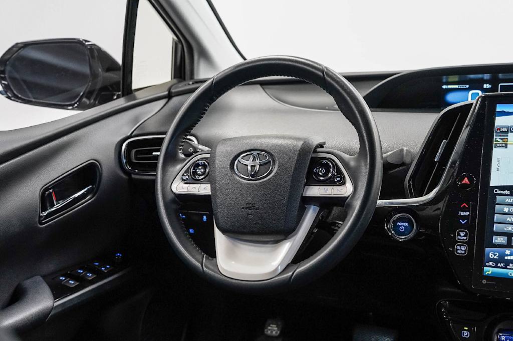 Thumbnail: 2018 Toyota Prius Prime - 12