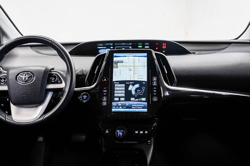 Thumbnail: 2018 Toyota Prius Prime - 8