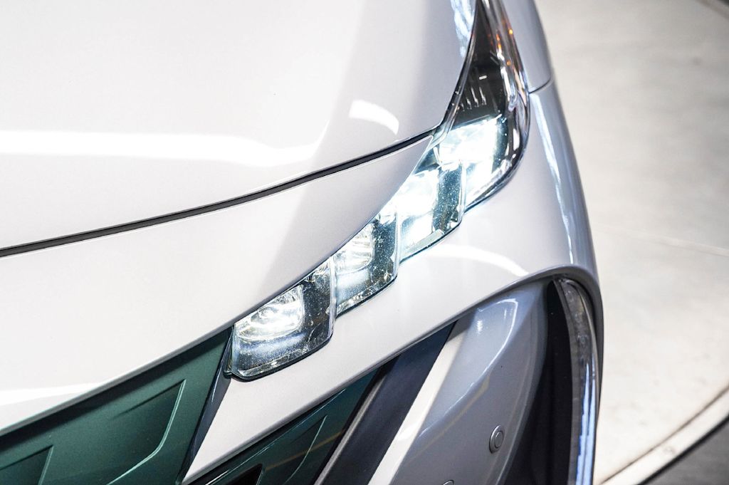 Thumbnail: 2018 Toyota Prius Prime - 20