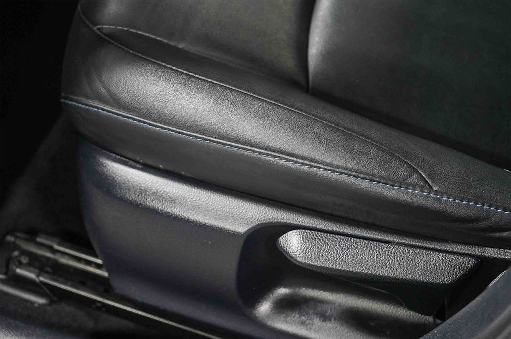 Thumbnail: 2017 Toyota Prius - 25