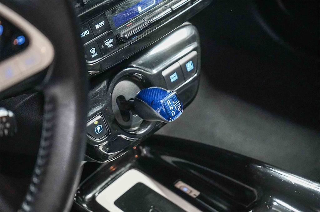 Thumbnail: 2017 Toyota Prius - 15