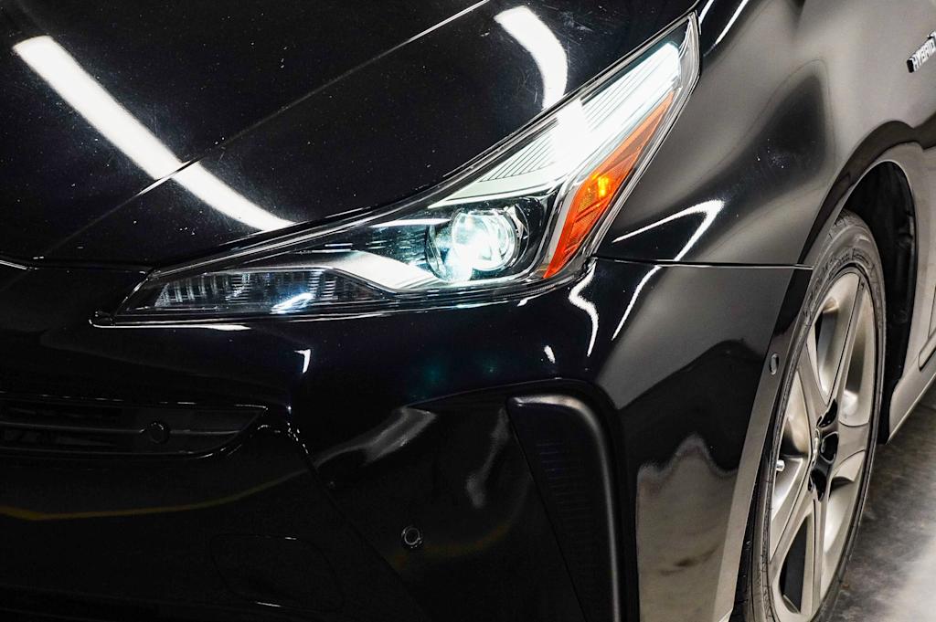 2020 Toyota Prius XLE 18