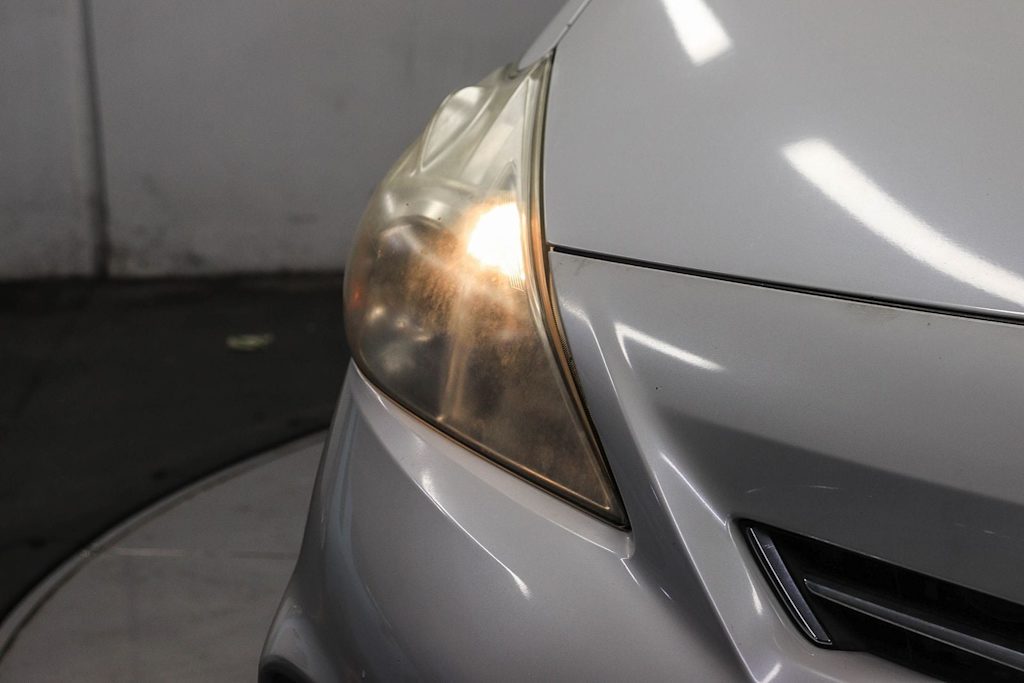 Thumbnail: 2012 Toyota Prius v - 15