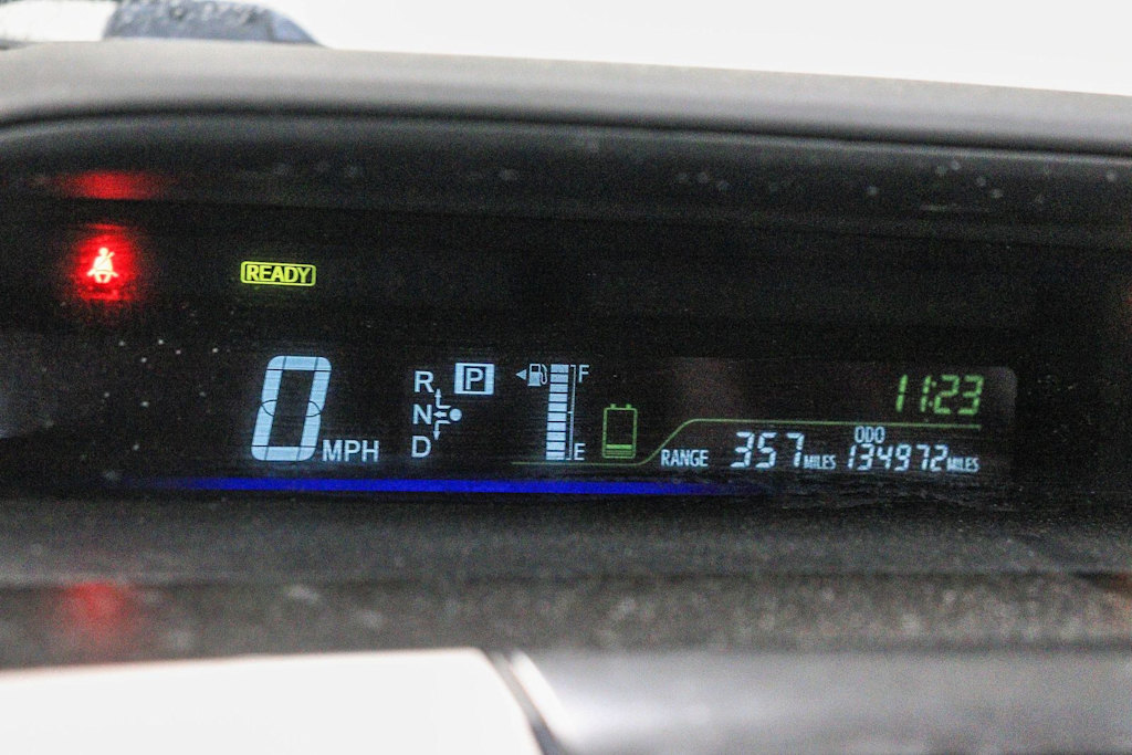 Thumbnail: 2012 Toyota Prius v - 24