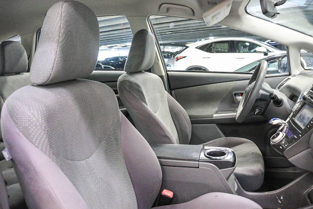 Thumbnail: 2012 Toyota Prius v - 10