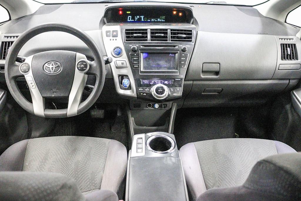 Thumbnail: 2012 Toyota Prius v - 2