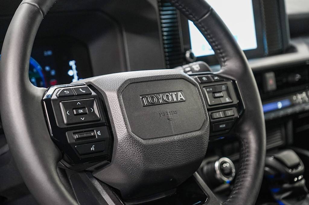 Thumbnail: 2025 Toyota Land Cruiser - 25