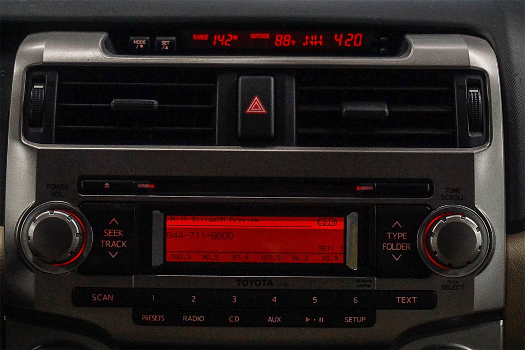 Thumbnail: 2011 Toyota 4Runner - 13