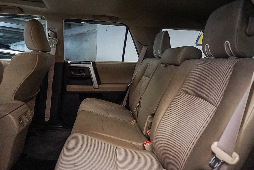 Thumbnail: 2011 Toyota 4Runner - 11