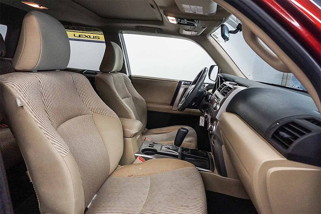 Thumbnail: 2011 Toyota 4Runner - 9