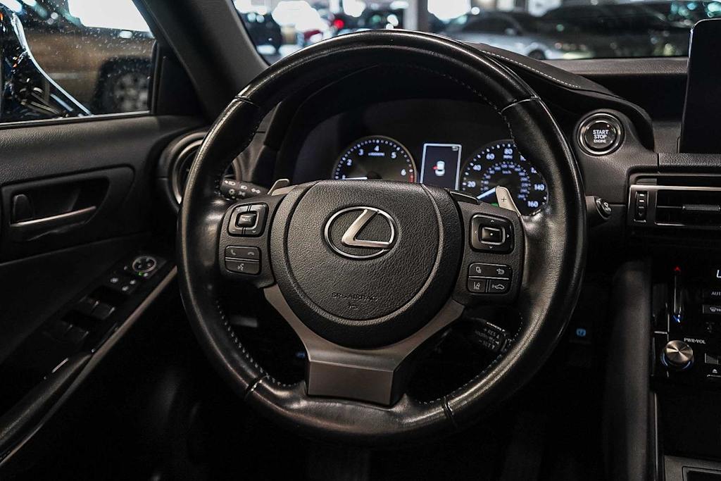 Thumbnail: 2021 Lexus IS - 8