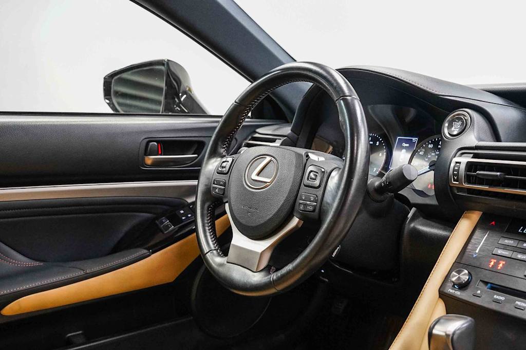 Thumbnail: 2020 Lexus RC - 12