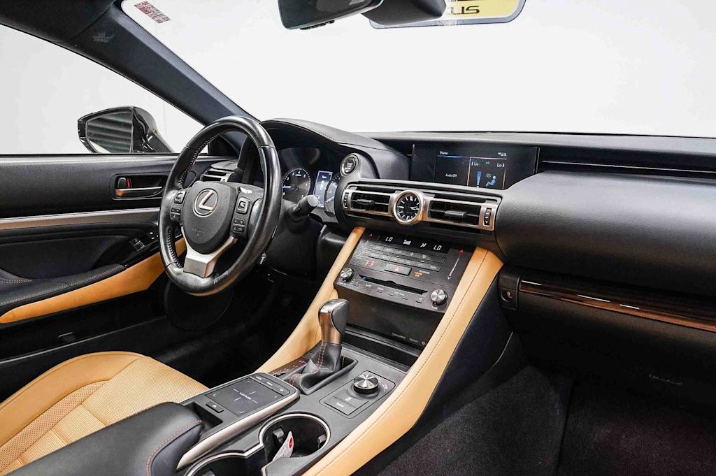 Thumbnail: 2020 Lexus RC - 2