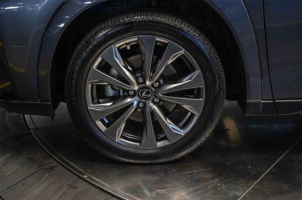 Thumbnail: 2024 Lexus UX - 6