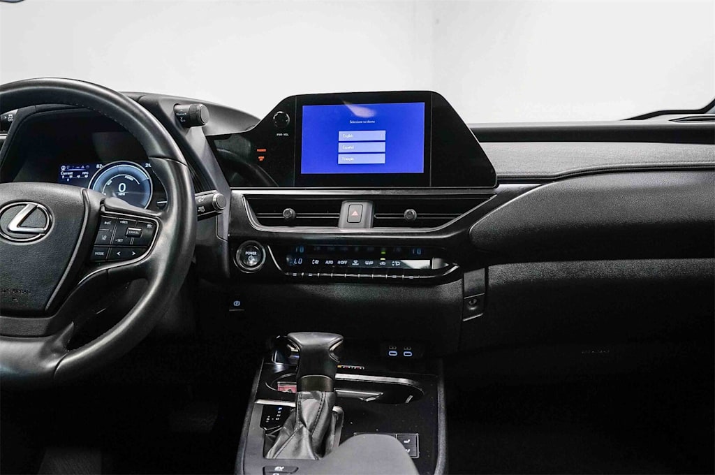 Thumbnail: 2024 Lexus UX - 8