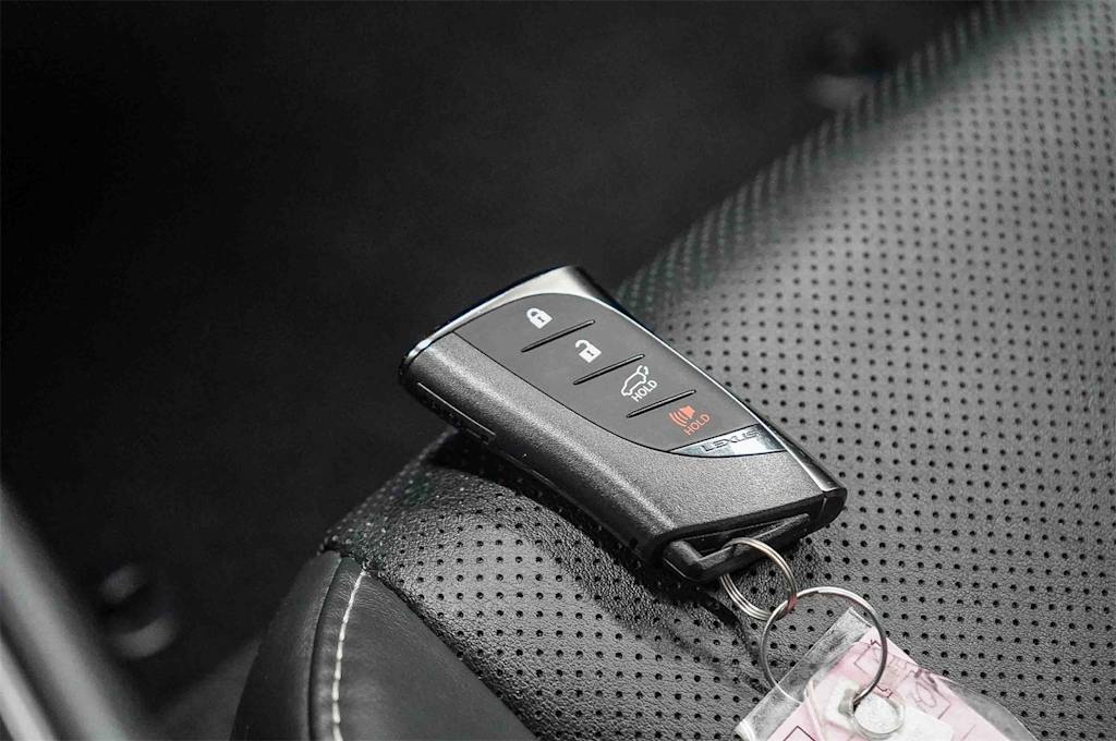 Thumbnail: 2024 Lexus UX - 18