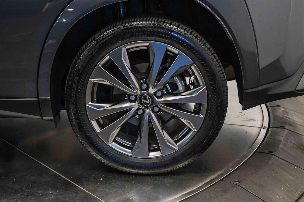 Thumbnail: 2024 Lexus UX - 23