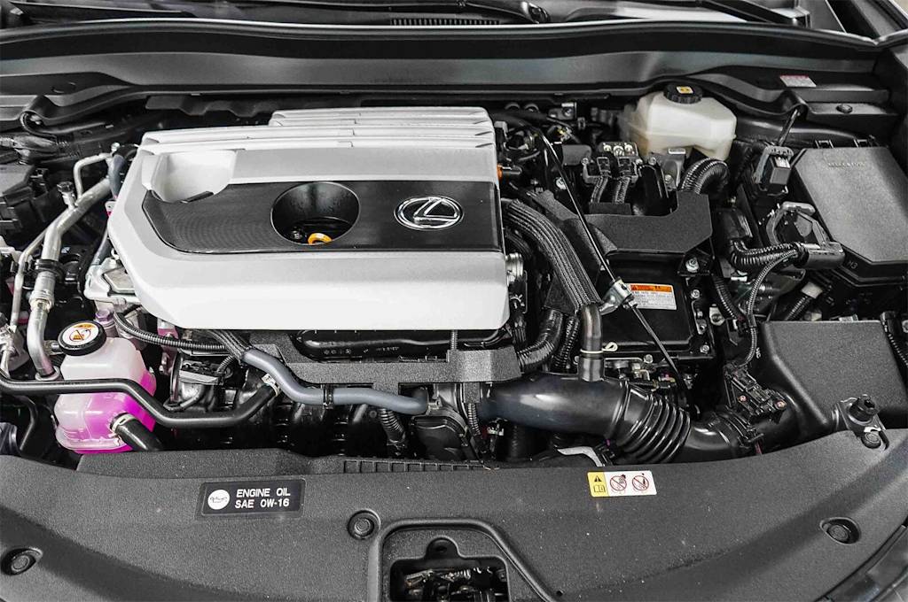 Thumbnail: 2024 Lexus UX - 7