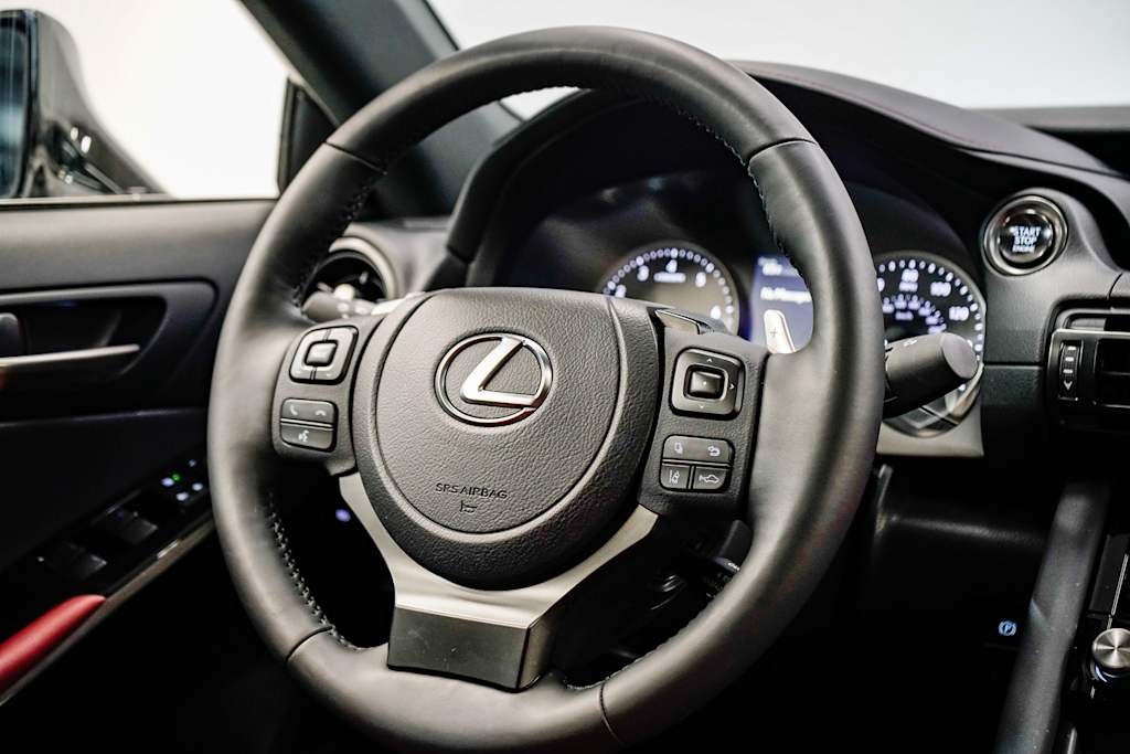 2025 Lexus ES 300 12