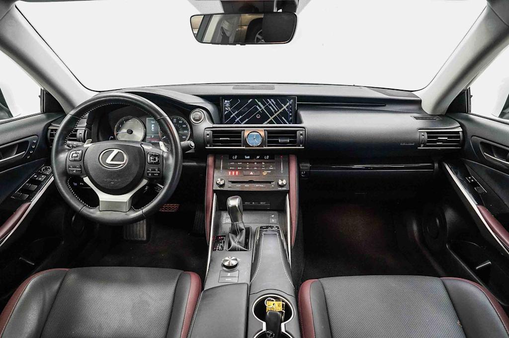 Thumbnail: 2019 Lexus IS - 2