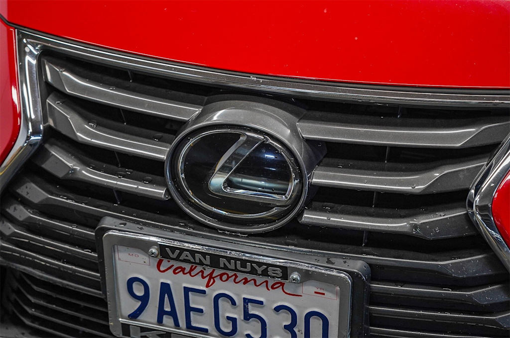 Thumbnail: 2019 Lexus IS - 5