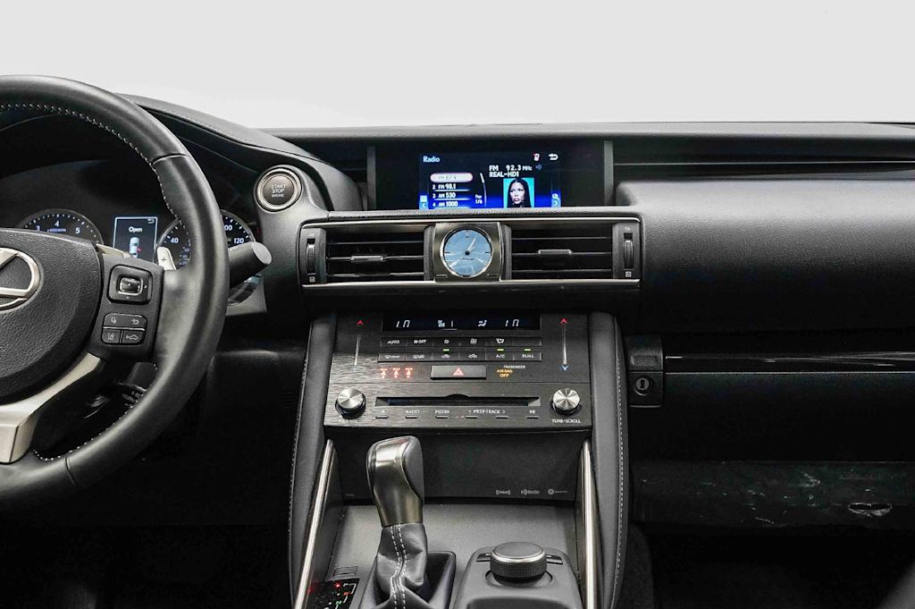Thumbnail: 2019 Lexus IS - 2