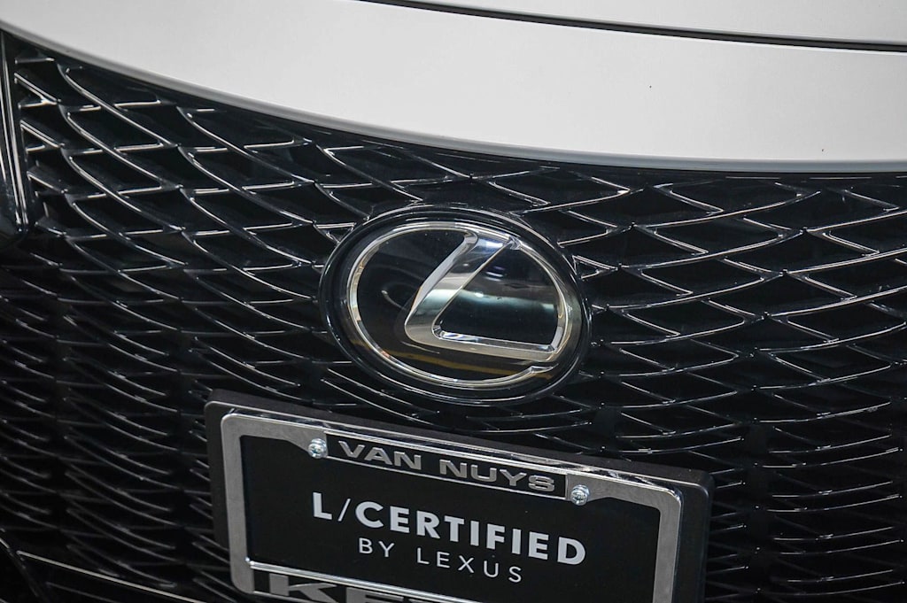 Thumbnail: 2025 Lexus ES - 4