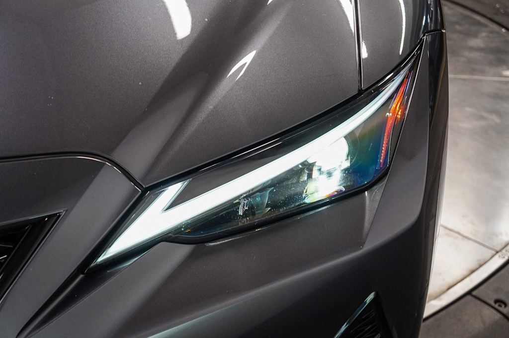 Thumbnail: 2024 Lexus ES - 18