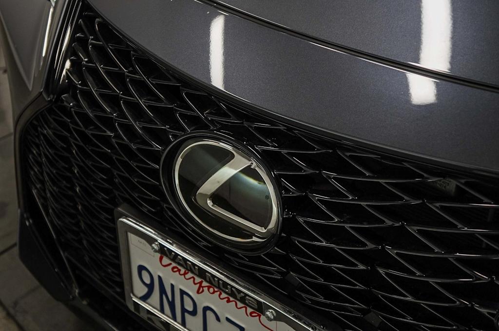 Thumbnail: 2024 Lexus ES - 19
