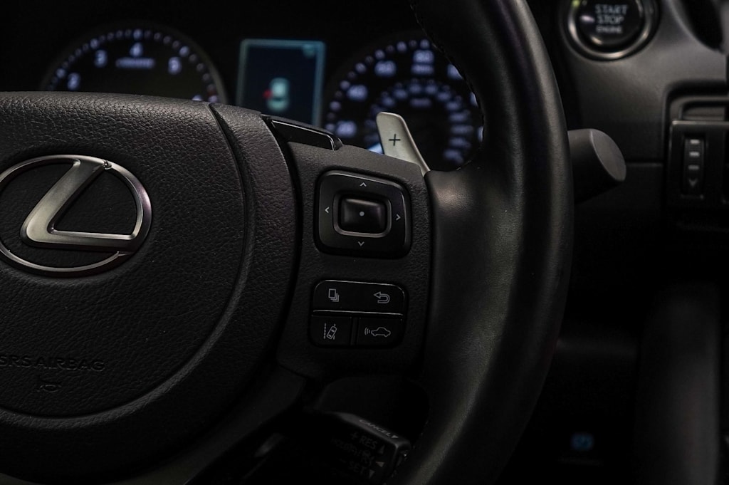 Thumbnail: 2024 Lexus ES - 22