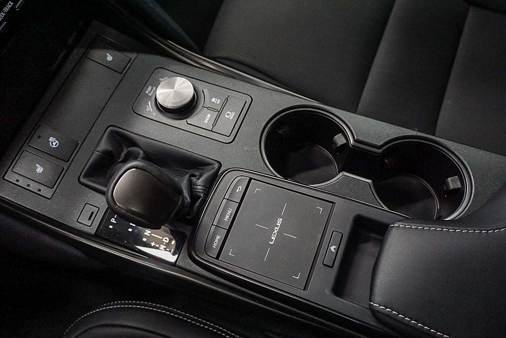 Thumbnail: 2025 Lexus ES - 27