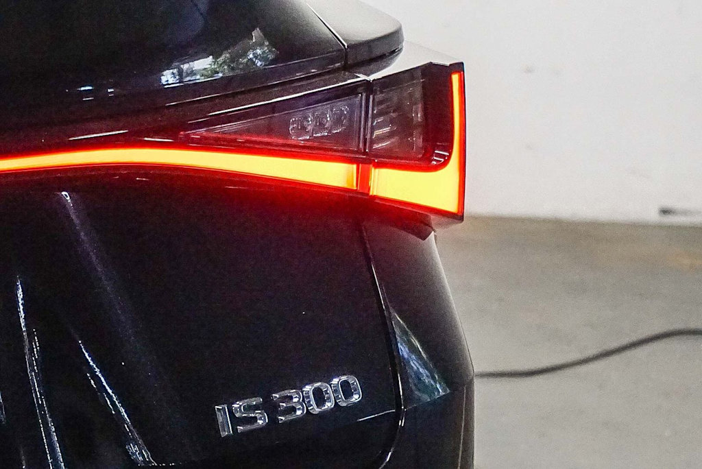 Thumbnail: 2025 Lexus ES - 5