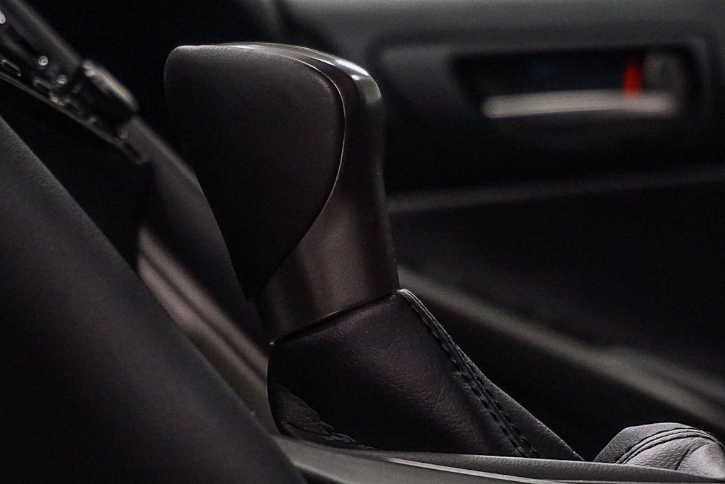 Thumbnail: 2025 Lexus ES - 24