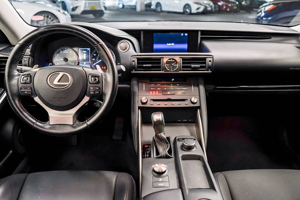 2019 Lexus IS 300 2