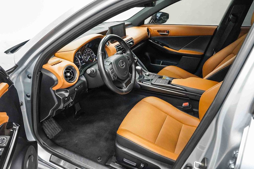 Thumbnail: 2025 Lexus ES - 10