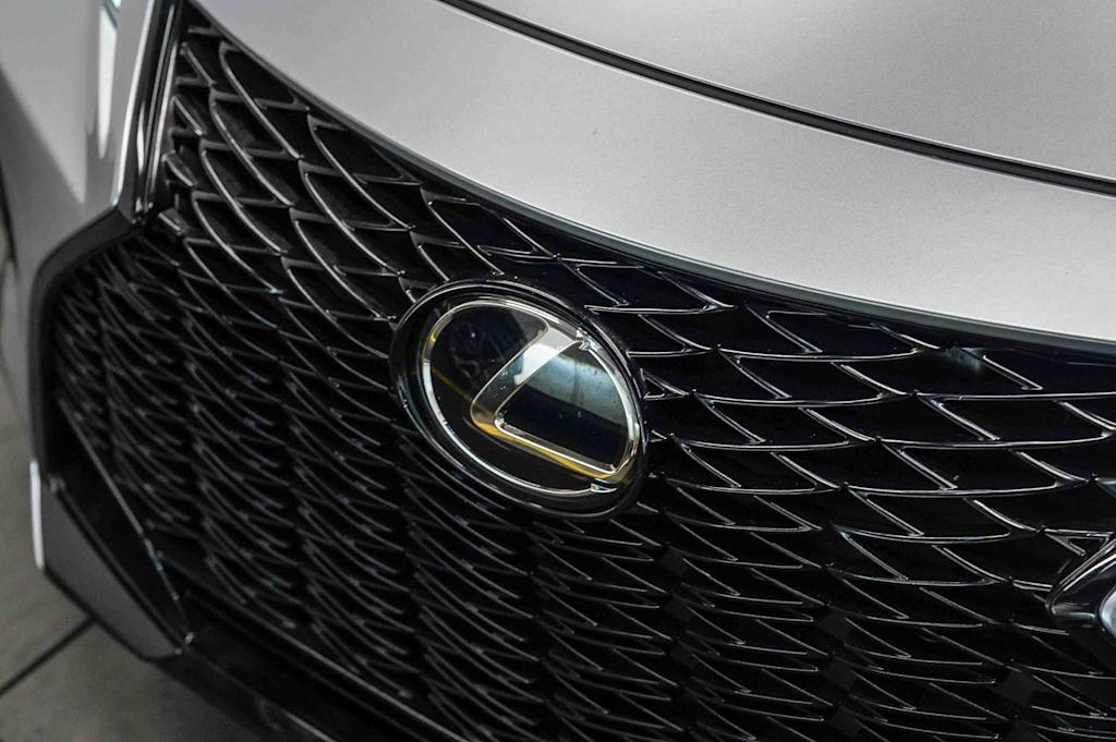 Thumbnail: 2025 Lexus ES - 5